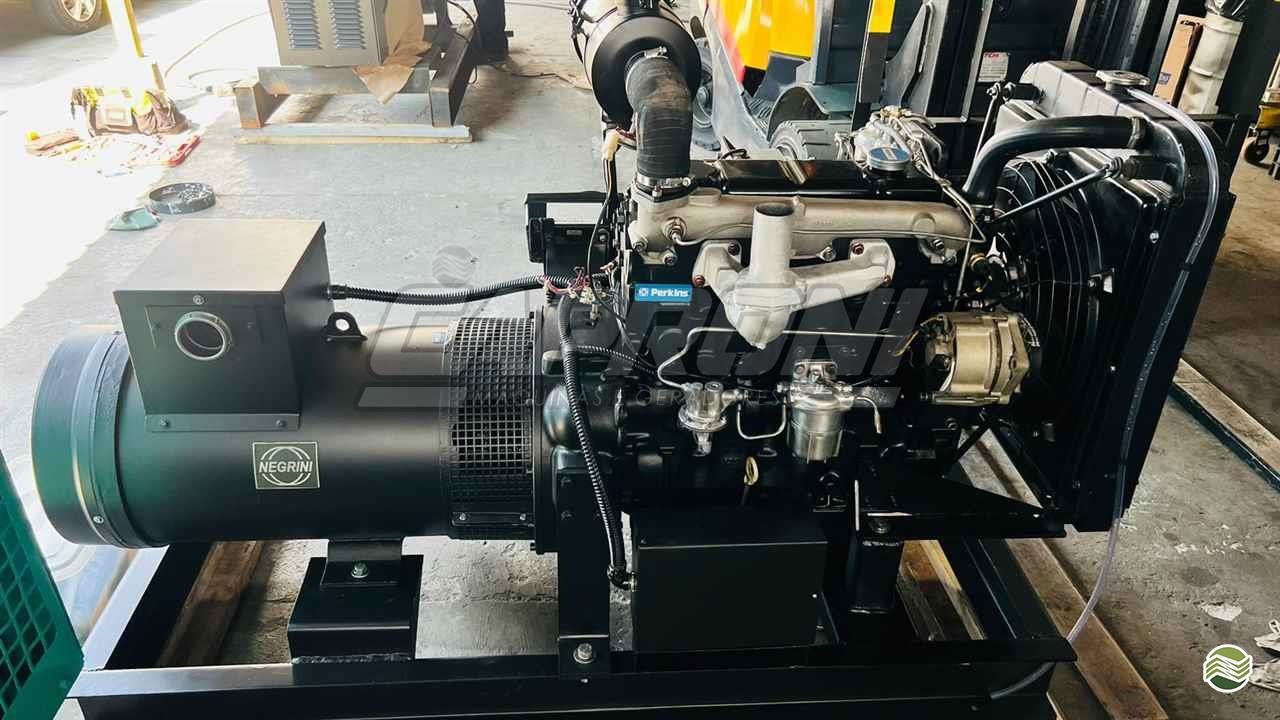 EQUIPAMENTOS GRUPO GERADOR GERADOR Caproni Máquinas e Geradores SANTO ANDRE SÃO PAULO SP